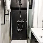 Au Pied Du Vieux-mans Le Mans